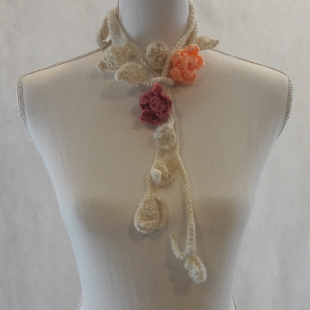 Rose Necklace flowers lariat crochet handcrafted